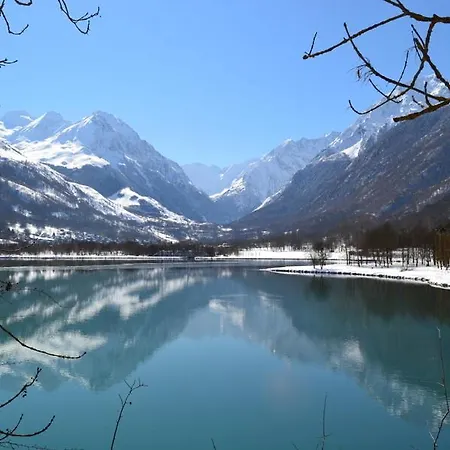 La Ruelle Des 2 Vallees Апартаменты *